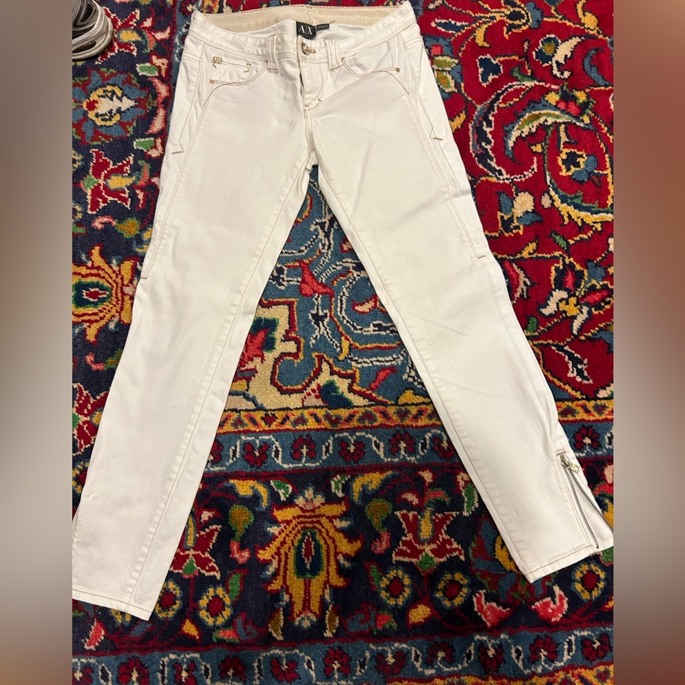 White Armani exchange pants with gold zippers small